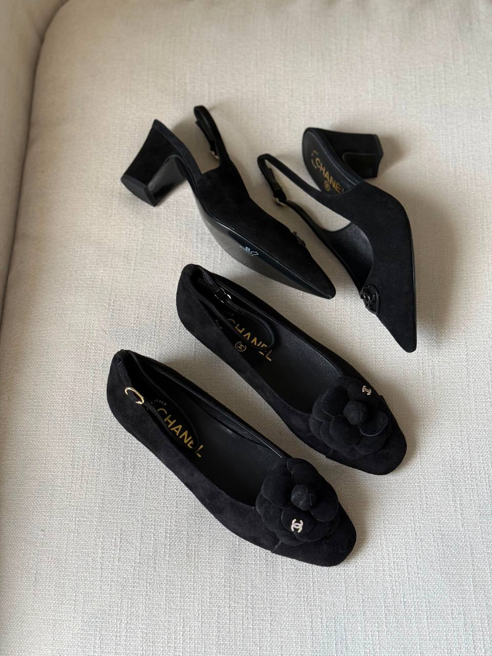 Chanel
AA Quality
Size 36 to 41
450 dhs🇦🇪🇦🇪

Zain288
♥️♥️♥️