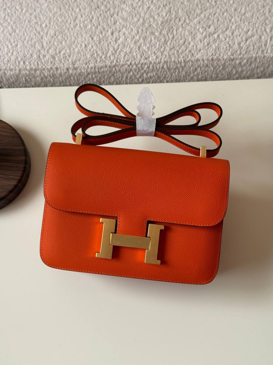 Hermes
 constance 23cm Master quality ✅with box📦
360 dhs✅

Zain51
♥️♥️♥️