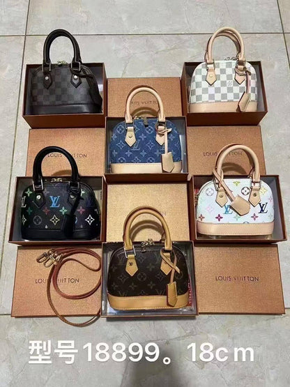 LV

With box 
🎁🎁🎁

110 dhs🪙🌨️

Zain137
♥️♥️♥️