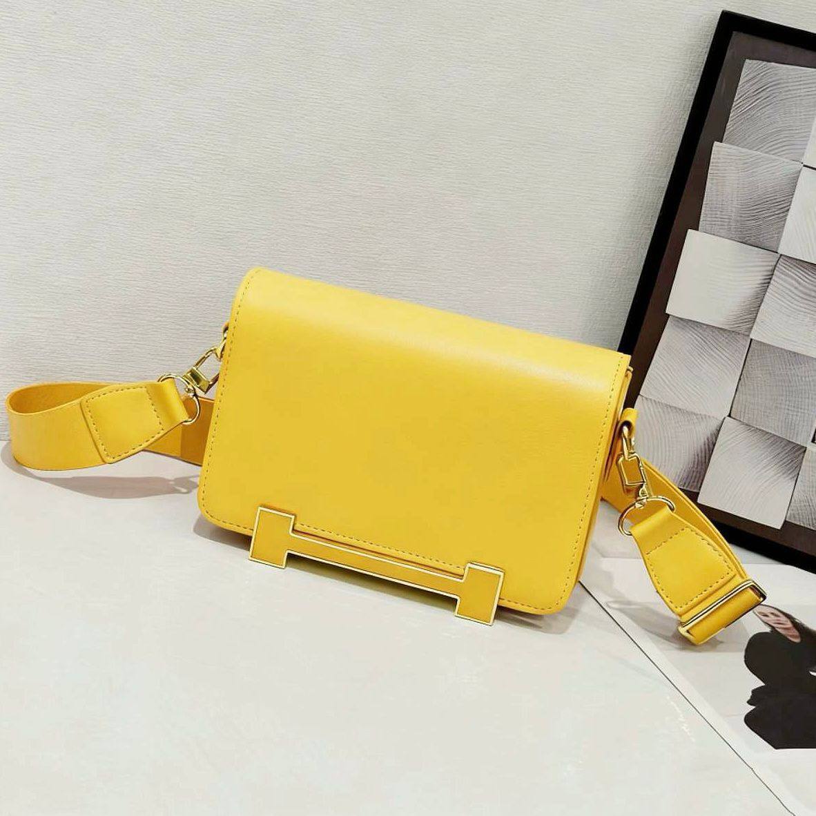 HERMES 

 HIGH QUALIT
 WITH BOX 
🎁🎁🎁

100 dhs✅

Zain295
♥️♥️♥️
