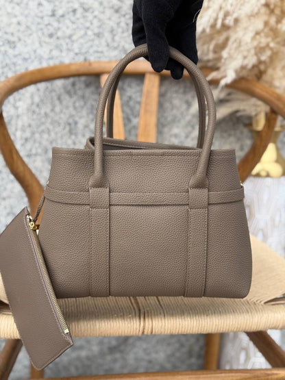 LORO PIANA
26cm
380 dhs🪙🌨️
Top quality

Zain167
♥️♥️♥️