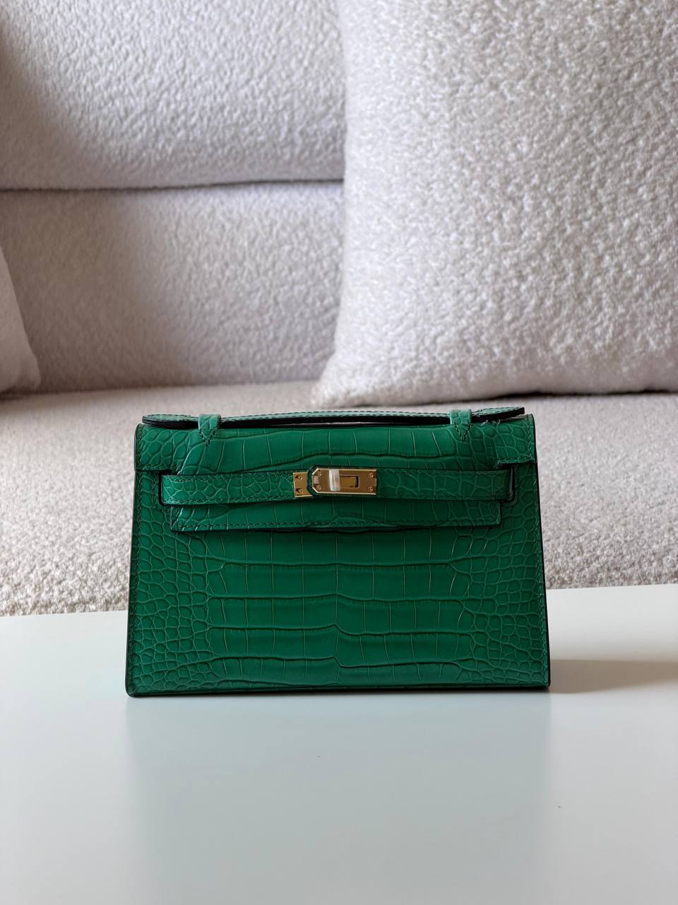 Hermes

 pochette 21cm💥Master quality ✅

with box📦
🎁🎁🎁

340 dhs✅

Zain52
♥️♥️♥️