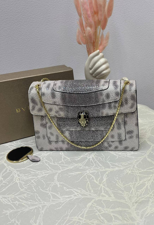 BVLGARI 💫💕💕
New collection 💕💕💕
Super master quality 🔥🔥💯
Available now 💫💫💫
With full packaging 🎁
For Price 👇 WhatsApp✅
0568585901 
0507557372
0552275751 Owner Zain 👌

Zain252
♥️♥️♥️