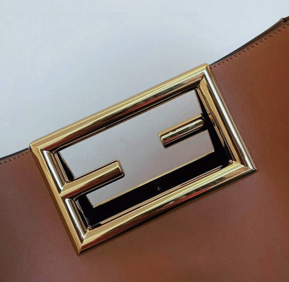 FENDI WAY 
COPY ONE  
BIG SIZE 
 210 DHS💛......(leather)

Zain295
♥️♥️♥️