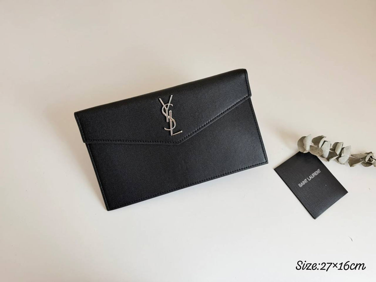 Ysl

170 dhs 

Zain134
♥️♥️♥️