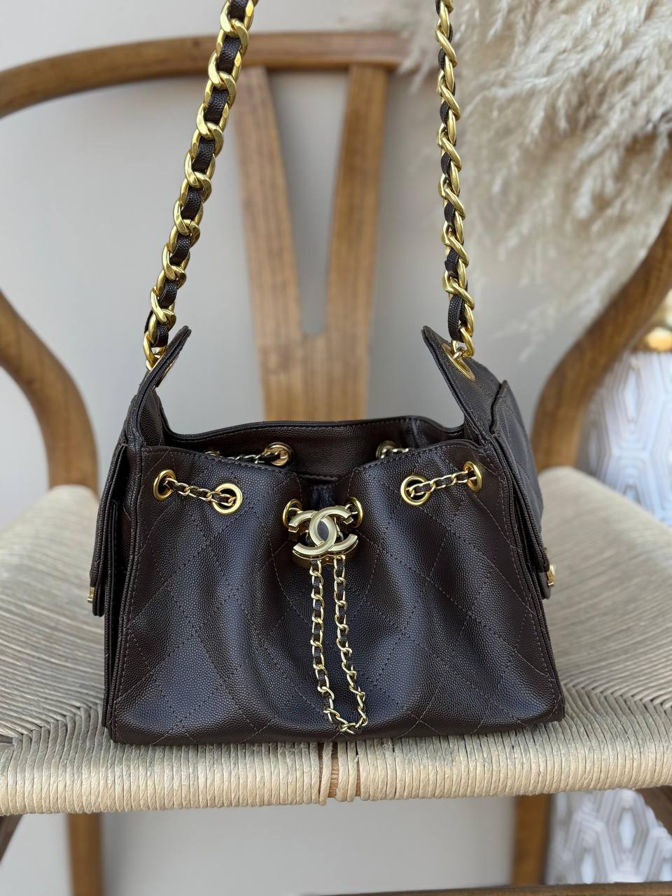 Available again✨✨✨
CHANEL
22cm
360 dhs👑
25cm
380 dhs👑
33cm
400 dhs👑
Top quality 
With box🎁

Zain167
♥️♥️♥️