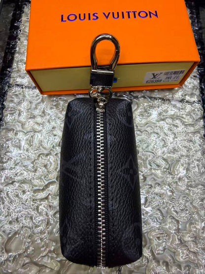 keychain
with box 
35 dhs🇦🇪🇦🇪

Zain04
♥️♥️♥️