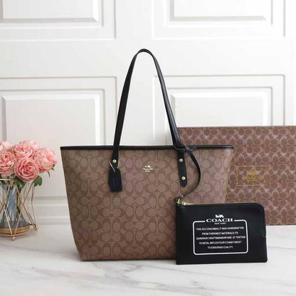 Coach 

With Box
🎁🎁🎁

95 dhs❣️

Zain250
♥️♥️♥️