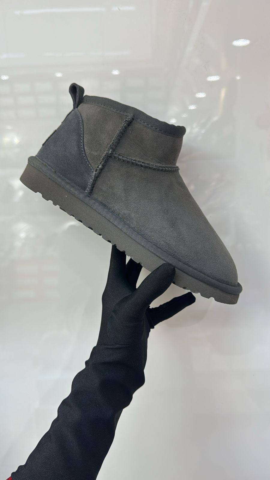 UGG
SIZE  ……… 36-42
QUALITY……MASTER
250 dhs🪙🌨️

Zain119
♥️♥️♥️