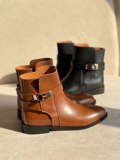 HERMES

QUALITY: SUPER MASTER
SIZE:36 TO 42
560 dhs🇦🇪🇦🇪

Zain319
♥️♥️♥️