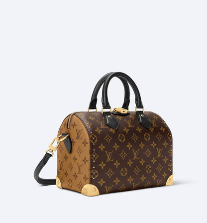 LV SPEEDY TRUNK 🔥

GOOD QUALITY 💯

100 dhs✅

WITH BOX 📦

Zain28
♥️♥️♥️