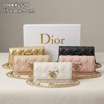 CHRISTIAN DIOR
PHONE ᴄʀᴏss ʙᴀɢ
ғʟᴀᴘ ᴄᴀʟғsᴋɪɴ ʟᴇᴀᴛʜᴇʀ
ɪɴ ʙᴏᴡ ᴅɪᴏʀ ᴄʜᴀʀᴍs
ɪᴛ ʜᴀs ʙᴀʟʟ ᴀᴅᴊᴜsᴛᴀʙʟᴇ
ғᴏʀ ᴄʜᴀɪɴ ɢᴏʟᴅ sᴛʀᴀᴘ
sɪᴢᴇ : 17 cm
ᴡɪᴛʜ BOX

75 dhs🇦🇪🇦🇪

Zain31
♥️♥️♥️