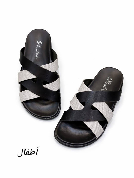 LEMBERTO SANDAL FOR KIDS*
100 dhs❣️

*SIZES : 31 to 36*

Zain58
♥️♥️♥️