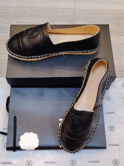 Chanel Shoes Restoke,

High Quality 
New Arrived 
Size 36 To 41

110 dhs🇦🇪🇦🇪

Zain120
♥️♥️♥️