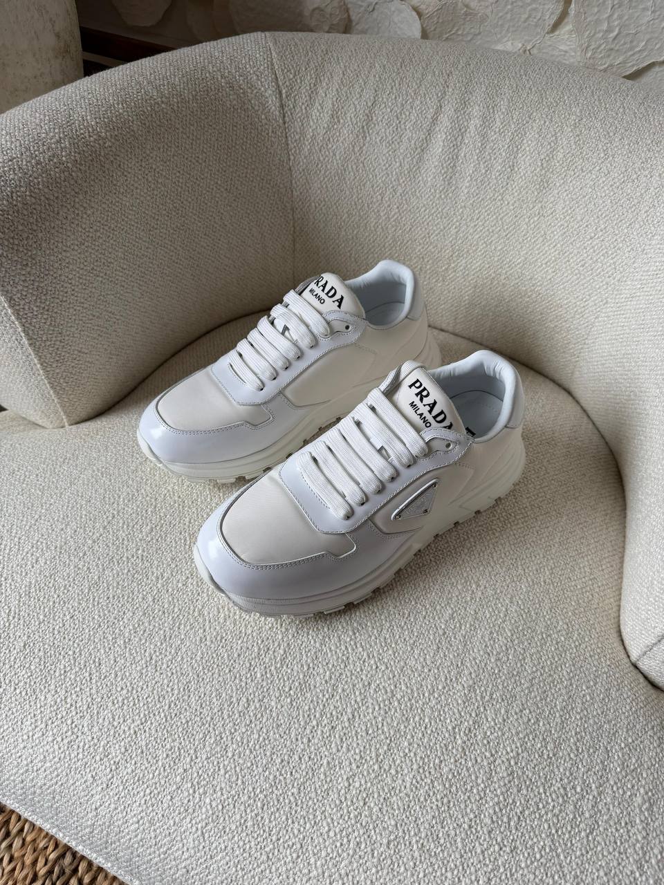 Prada Sneakers
*Vip Quality*
*Size: 40 to 46*
450 dhs✅

Zain185
♥️♥️♥️