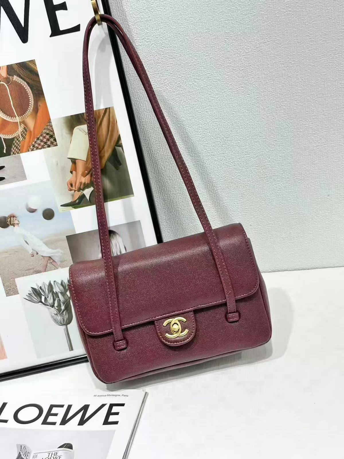 Chanel 

100 dhs🇦🇪🇦🇪
 have box

Zain07
♥️♥️♥️