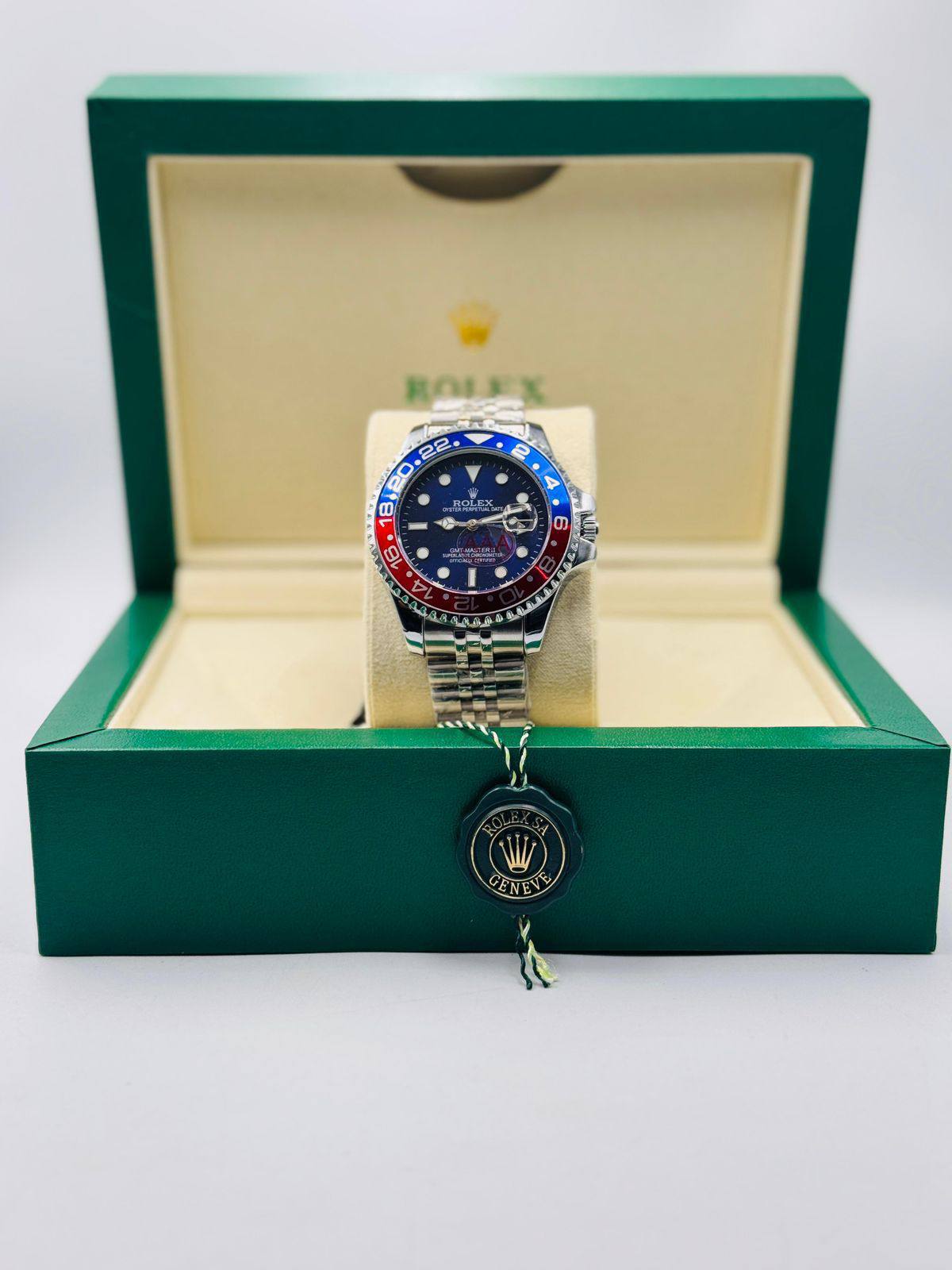 Rolex men 
65 dhs🗽

Zain08