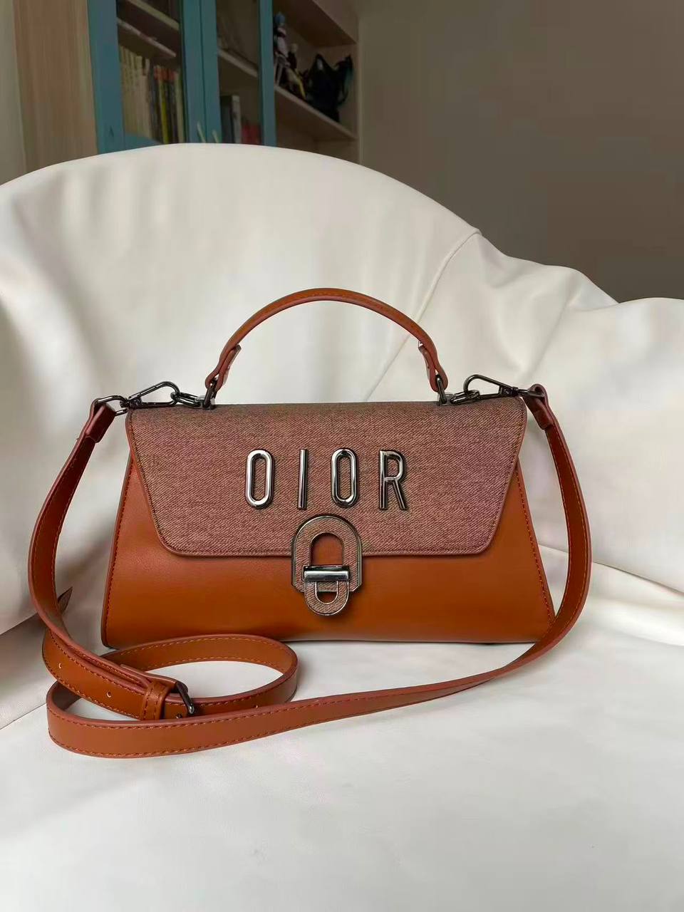 Dior
120 dhs💓
good quality

Zain175
♥️♥️♥️