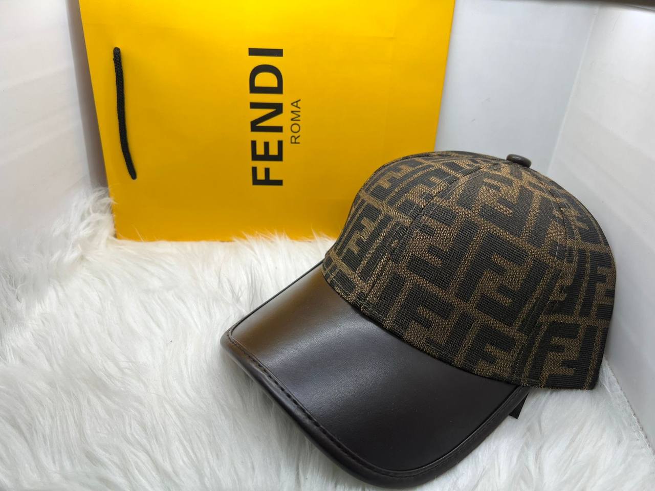 Caps
55 dhs✅
high quality

Zain182
♥️♥️♥️