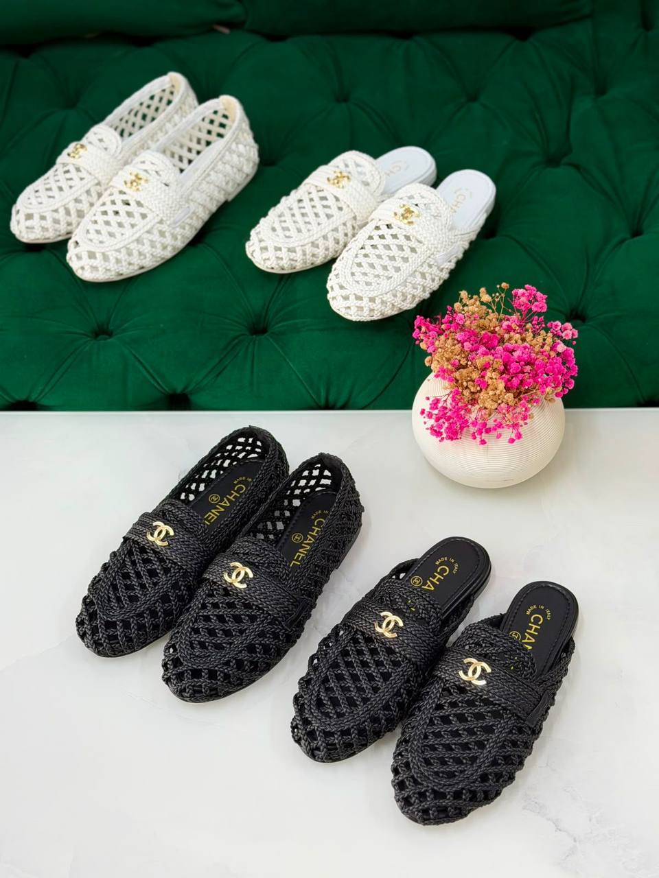 Chanel
Vip quality
Size:36 to 41
450 dhs💓

Zain113
♥️♥️♥️