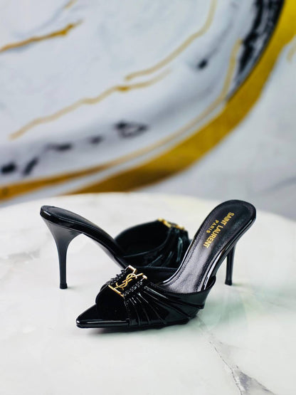 YSL
Super *AAA* *+* Quality 💯 
With original packing🎁🎁
SIZE:36and41
Available now
400 dhs💓

Zain309
♥️♥️♥️