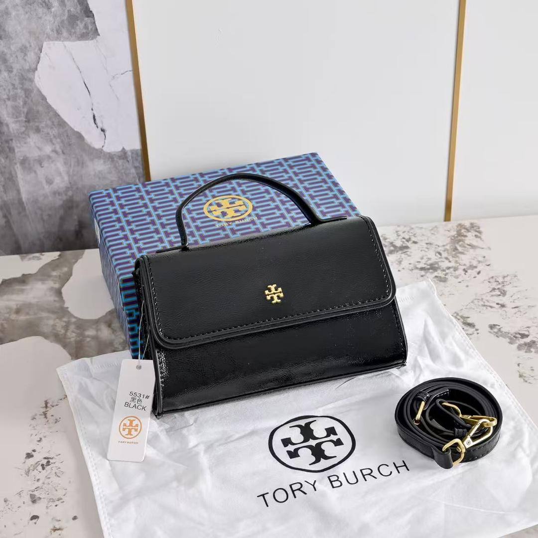 Tory Burch
95 dhs🇦🇪🇦🇪
with box 20cm

Zain26
♥️♥️♥️