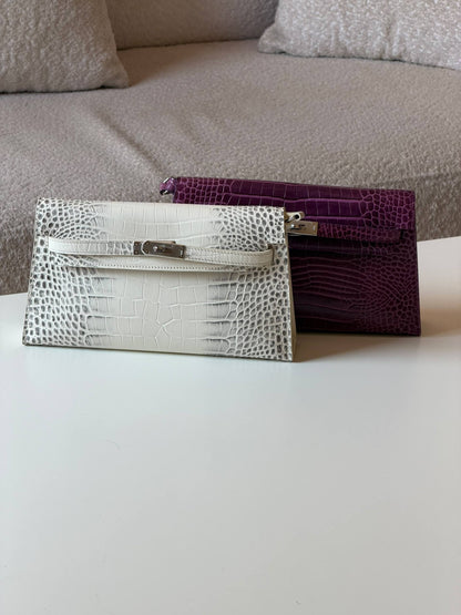 Hermes Elan

 27cm 💕

superMaster quality😍

with box❤️
700 dhs🇦🇪🇦🇪


Zain52
♥️♥️♥️