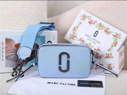 MJ 

Good Quality 

With Box 
🎁🎁🎁

95 dhs❤️

Zain250
♥️♥️♥️
