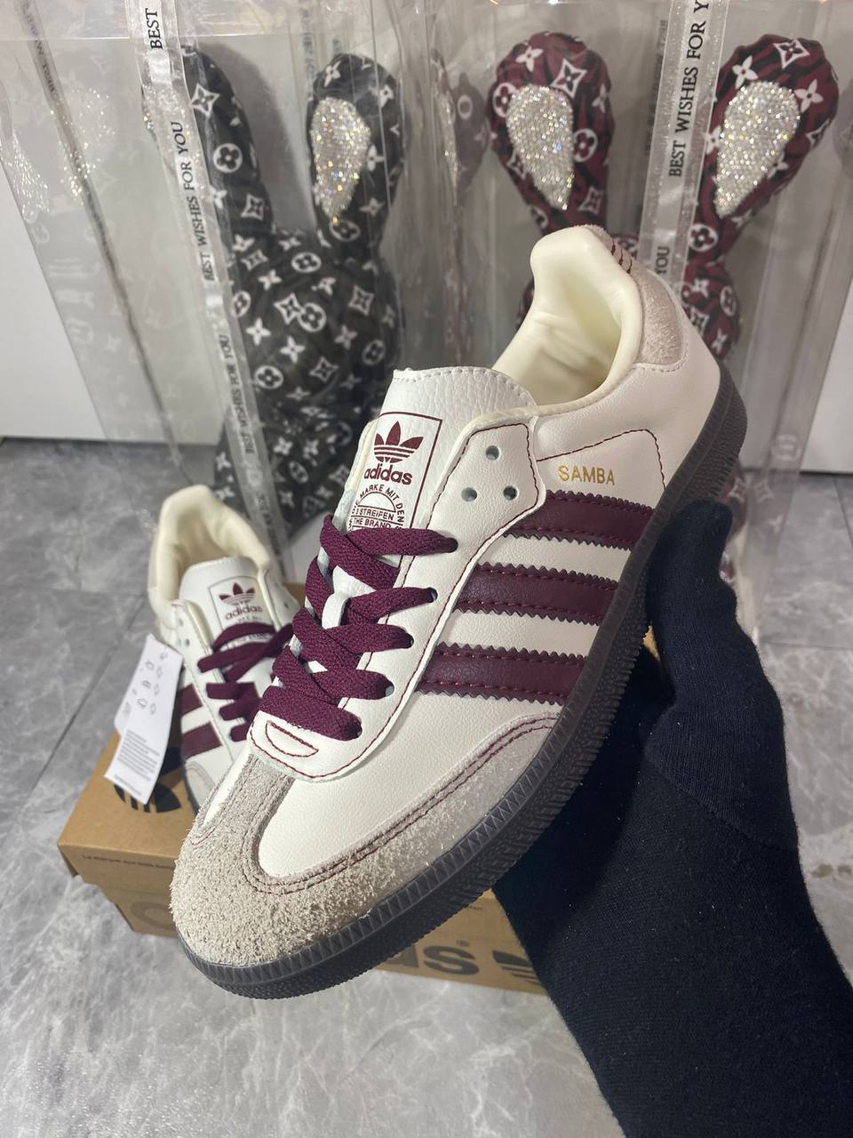 adidas Samba OG "Wonder White/Maroon"
36-41 AVAILABLE🤩
180 dhs✅

Zain242
♥️♥️♥️