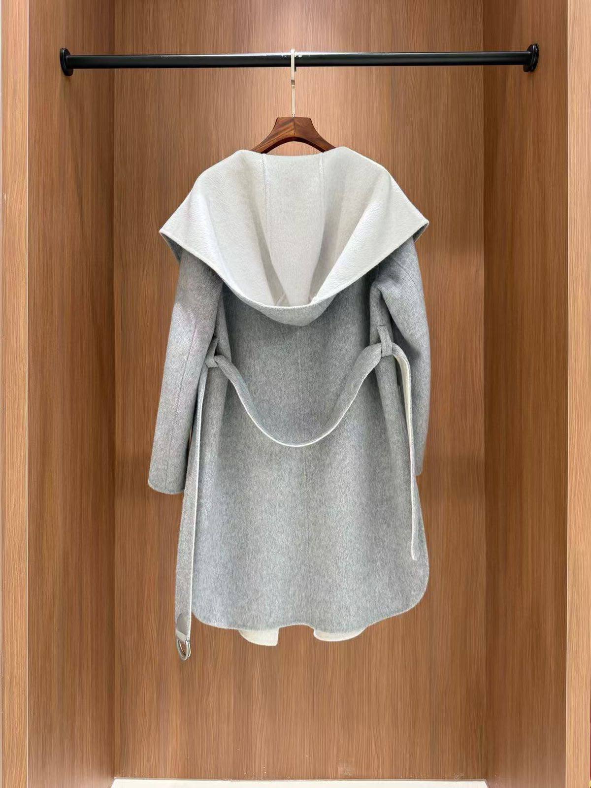 Loropiana 

VIP QUALITY 

 CASHMERE

1350 dhs🇦🇪🇦🇪

Zain287
♥️♥️♥️