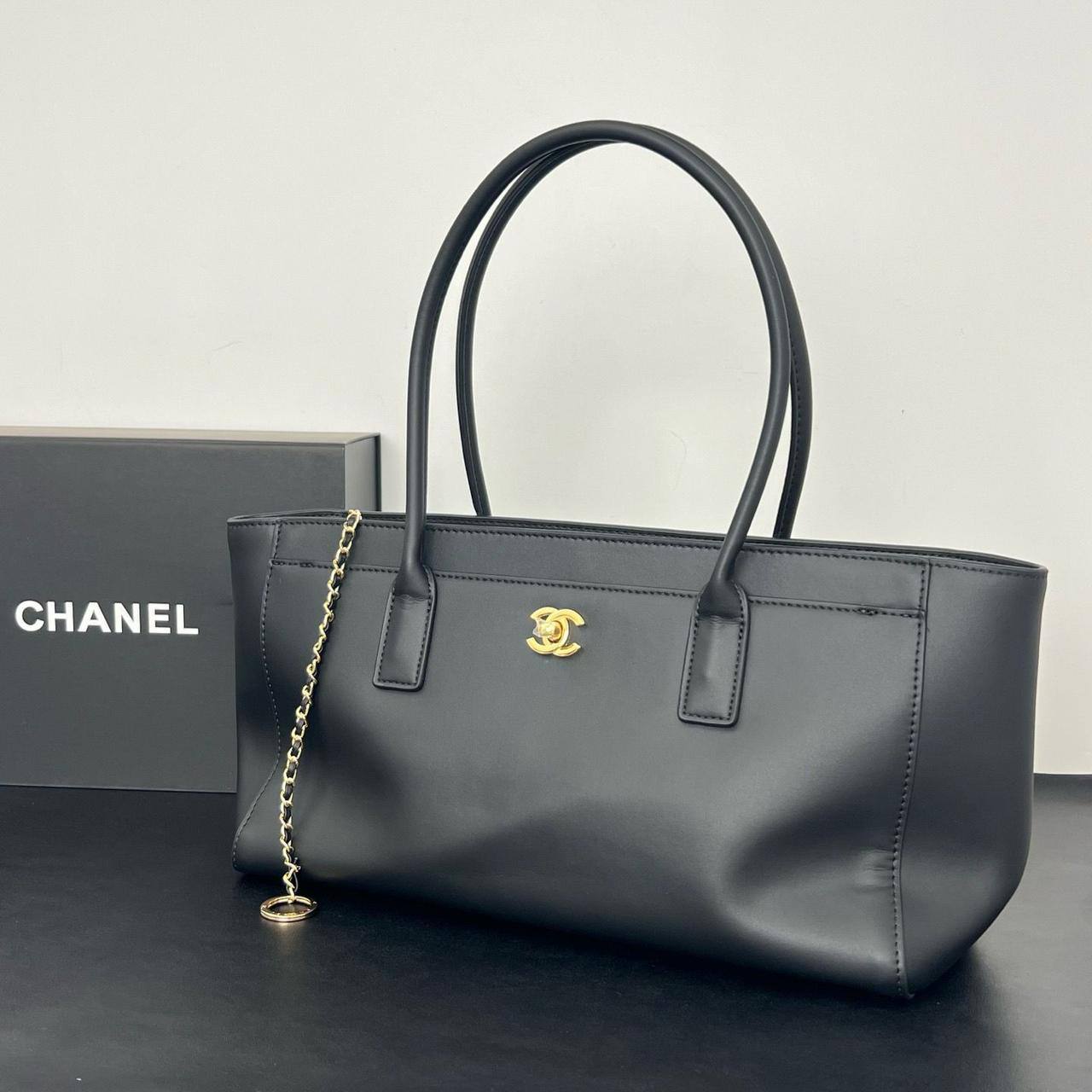 Chanel
Master
35cm🫶🏼🫶🏼
330 dhs✅

Zain297
♥️♥️♥️