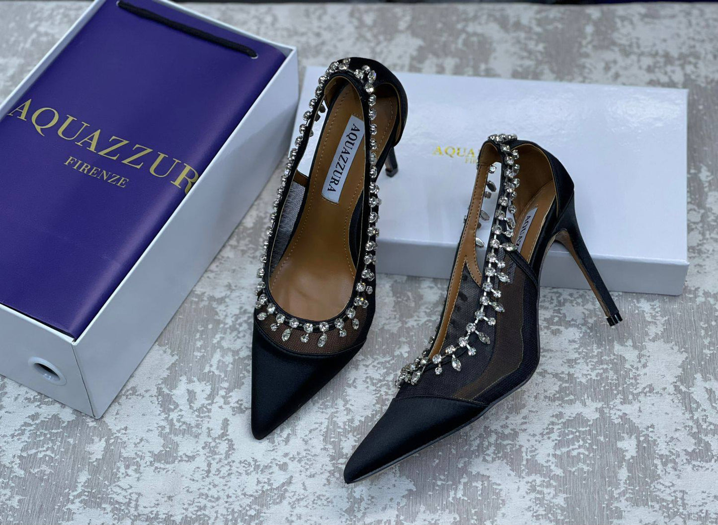 AQUAZZURA

Size 36 to 41. 

130 dhs🗽

Zain175