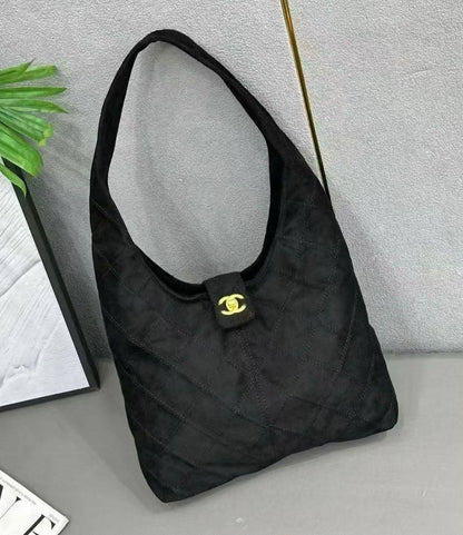 CHANEL 
COPY ONE 
SPECIAL  OFFER 
120 dhs💛

Zain295
♥️♥️♥️