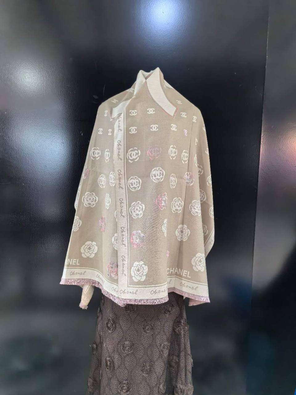 Scarf 

Good quality 

50DHS🇦🇪🇦🇪🇦🇪

Zain295
♥️♥️♥️