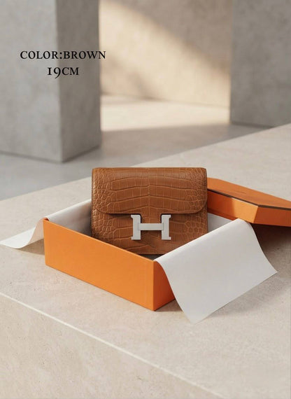 Hermes ᴄᴏɴsᴛᴀɴᴄᴇ 
ᴡɪᴛʜ ʙᴏx
ᴄʀᴏᴄᴏᴅɪʟᴇ ᴅᴇsɪɢɴ 
sɪᴢᴇ:19ᴄᴍ
100 dhs✅

Zain56
♥️♥️♥️
