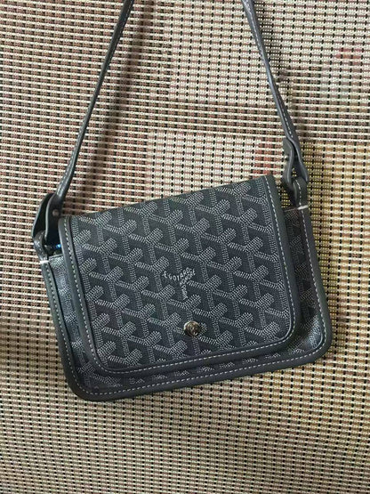 Goyard
Master🌺🌺
220 dhs💓

Zain228
♥️♥️♥️