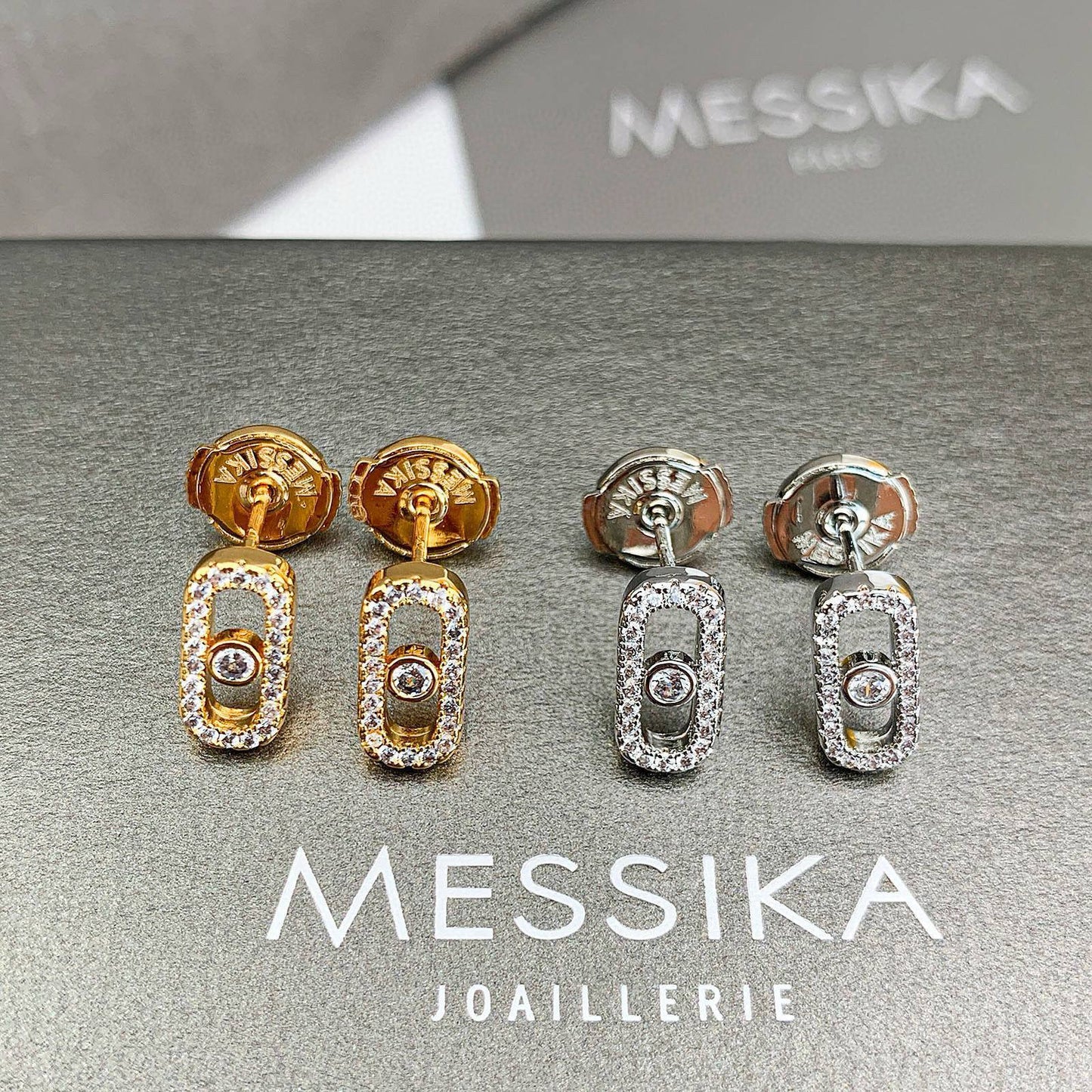 Messika Earrings* 🎗️
Master quality 

45  AED normal box 📦

Zain48
♥️♥️♥️
