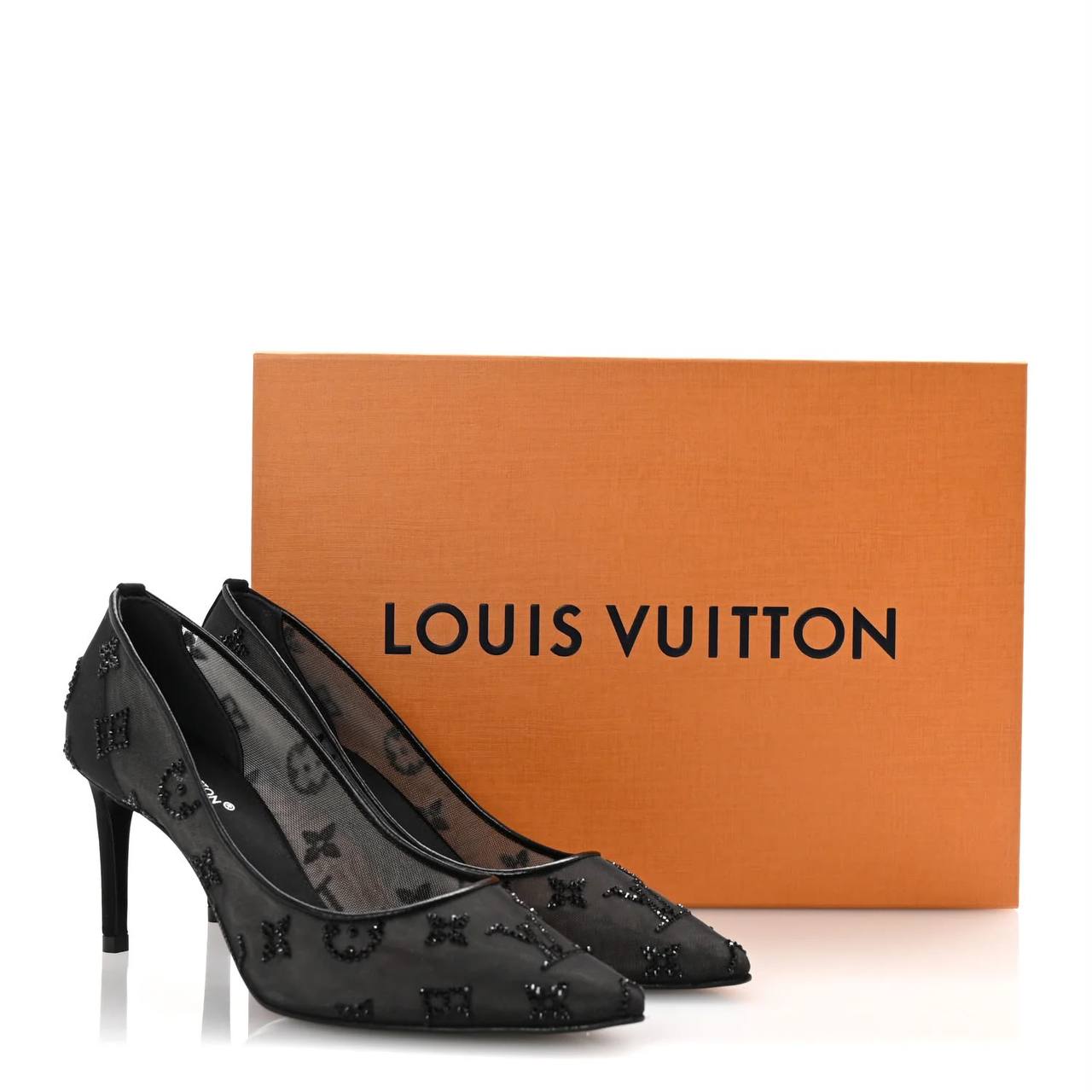 LV HEEL
GOOD QUALITY
105 dhs✅

Zain40
♥️♥️♥️