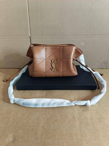 ❤️ YSL Jamie 
1️⃣ First Quality +box🎁
Size : 28 * 16 * 12.5 cm
90 dhs🇦🇪🇦🇪
with box🎁

Zain115
♥️♥️♥️
