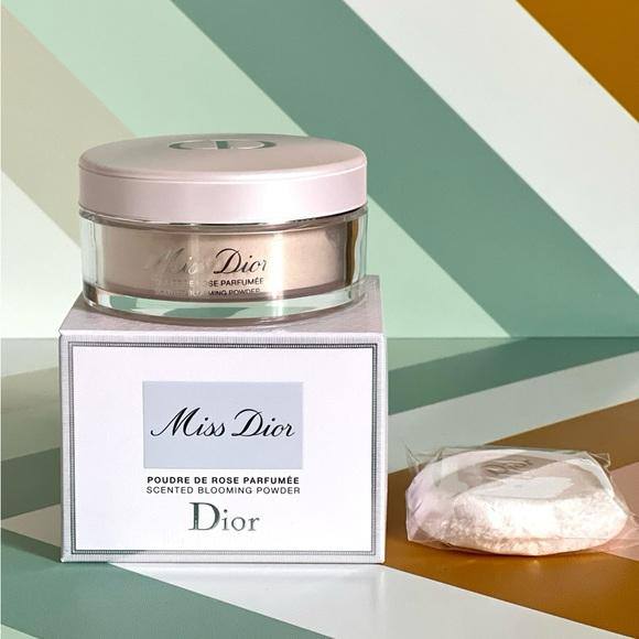 Dior Highligt
55 dhs🪙💚

Zain36
♥️♥️♥️