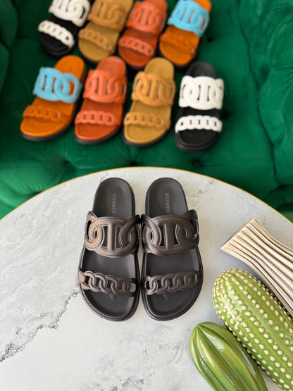 HERMES
Vip quality
Size 36 to 42
450 dhs✅

Zain113
♥️♥️♥️