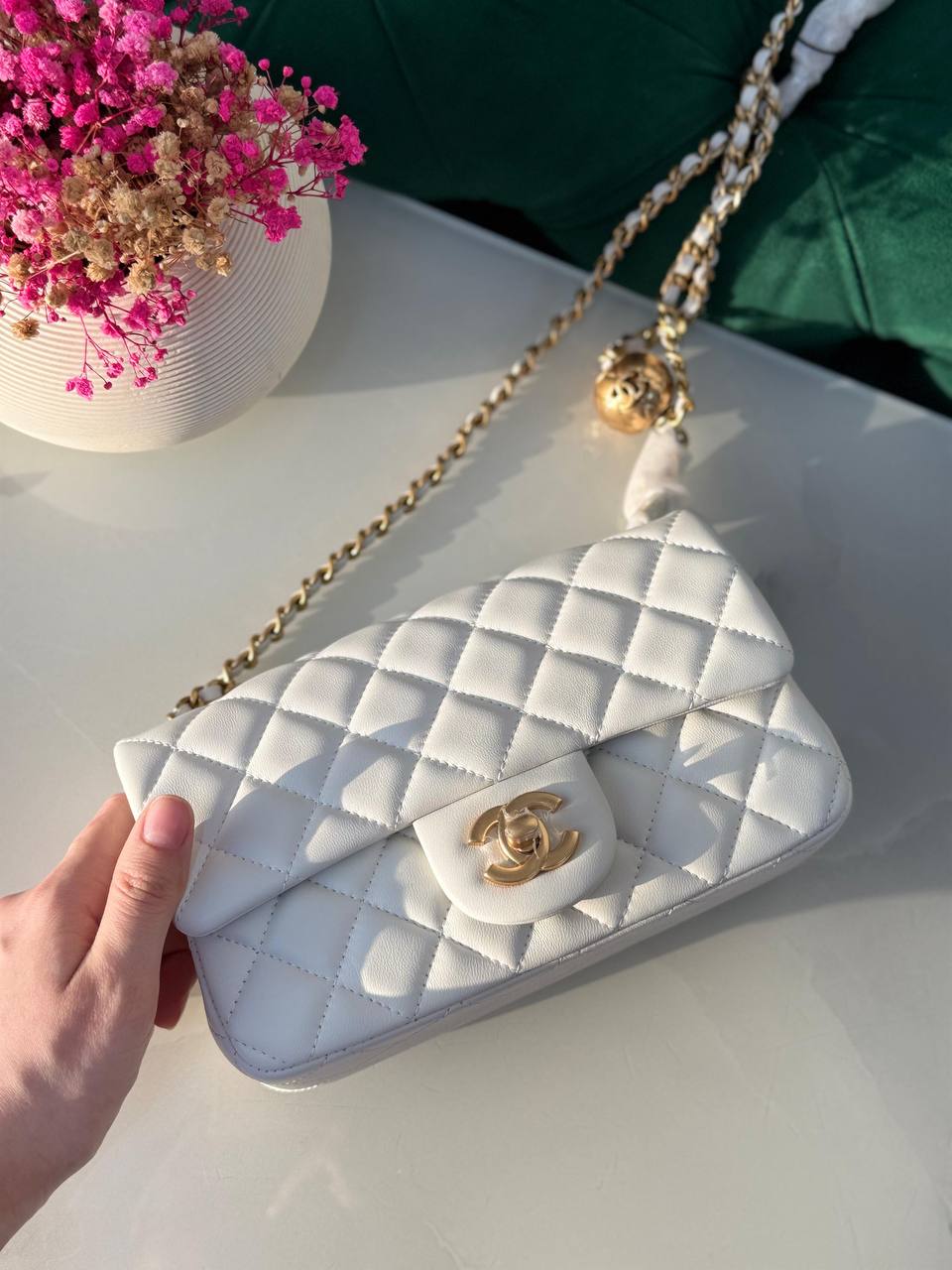 Chanel  ✨💥
Available original box 📦 
With full packing 🎀🎀
Super high quality 💥💥
For Price 👇 WhatsApp✅
0568585901 
0507557372
0552275751 Owner Zain 👌

Zain283
♥️♥️♥️