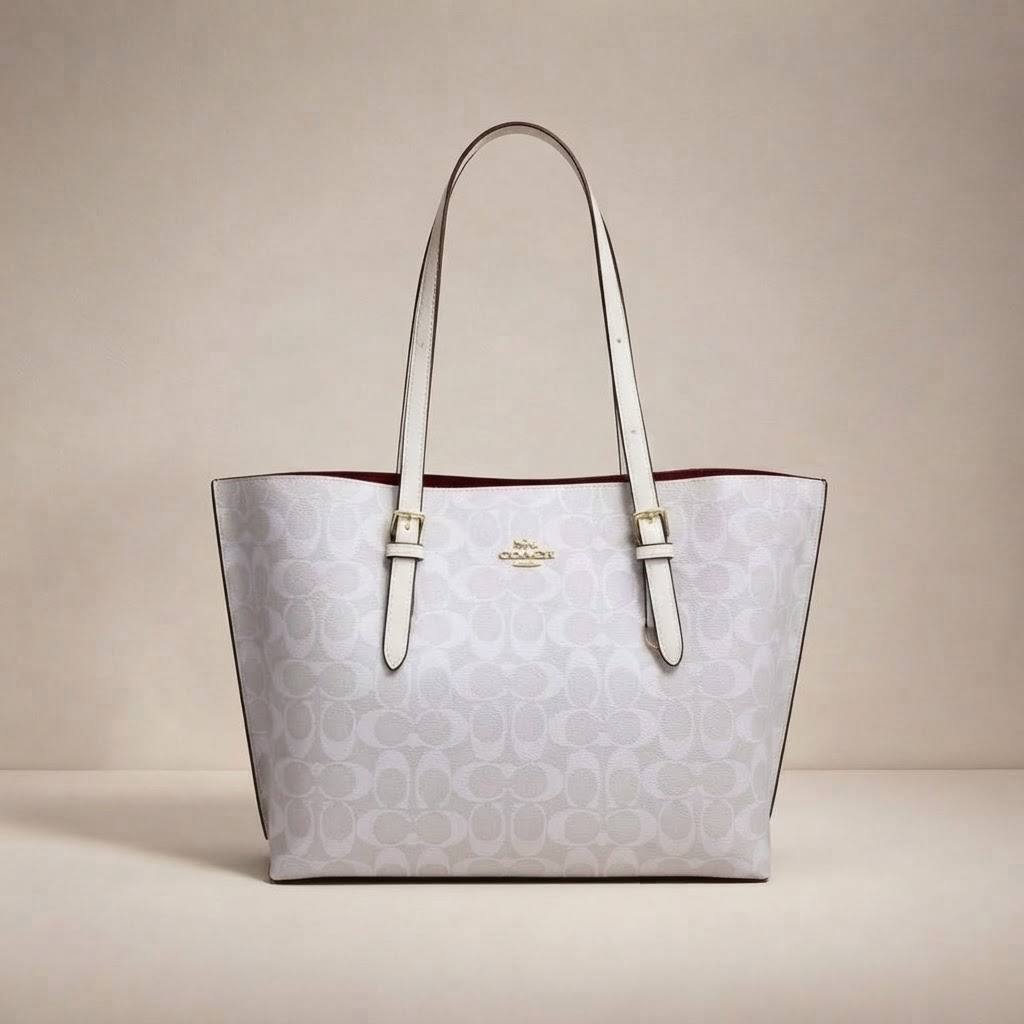 COACH Mollie Bag
Shoulder Signature Canvass
Gold Hardware
In 3 Compartment

Size : 36 cm

Without BOX
105 dhs🇦🇪🇦🇪🇦🇪



Zain239
♥️♥️♥️