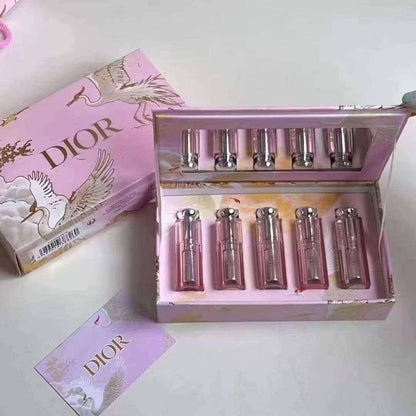 Dior Set
65 dhs❣️

Zain24
♥️♥️♥️