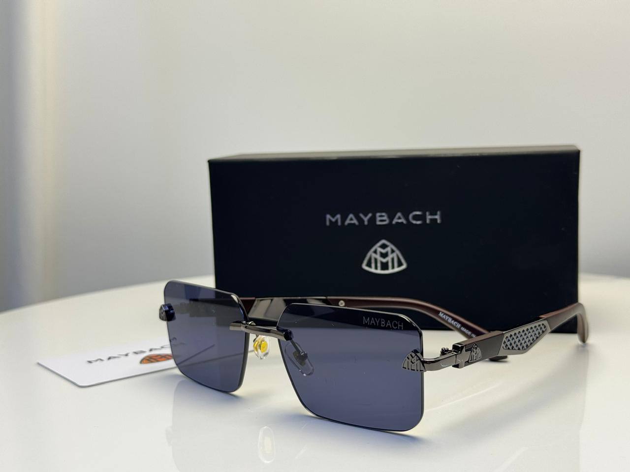 Maybach 
55 dhs🇦🇪🇦🇪

Zain29
♥️♥️♥️