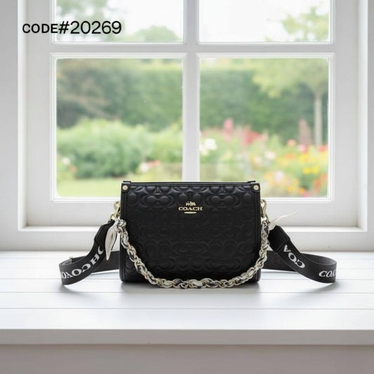 Coach ᴄʀᴏssʙᴀɢ
ᴡɪᴛʜ ᴄʜᴀɪɴ ʙᴇʟᴛ ᴛᴡɪʟʟʏ
sɪᴢᴇ : 24 cm

60 dhs🪙💚

Zain31
♥️♥️♥️