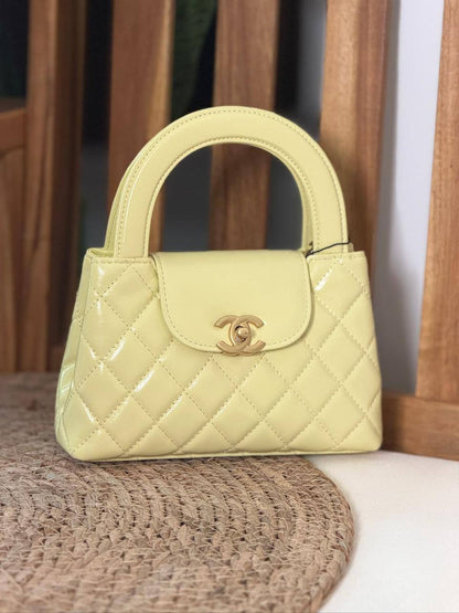CHANEL 
Super Master Quality ⚡️
Original Packing 🎁
For Price 👇 WhatsApp✅
0568585901 
0507557372
0552275751 Owner Zain 👌

Zain321
♥️♥️♥️