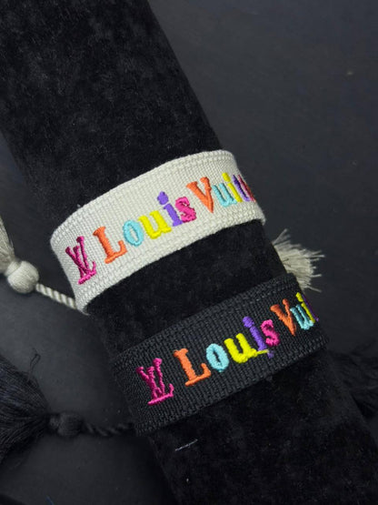 Headband
20 dhs🪙🌨️

Zain263
♥️♥️♥️
