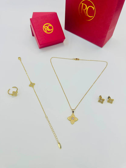 SET
Necklace ✨
Earring 🦋
Bangle 😍
Ring 💍 
With normal boxes 📦 
60 dhs🇦🇪🇦🇪

Zain216
♥️♥️♥️