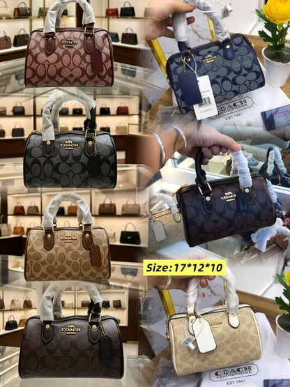 Coach
100 dhs🇦🇪🇦🇪
with box
Size:17/12/10

Zain07
♥️♥️♥️